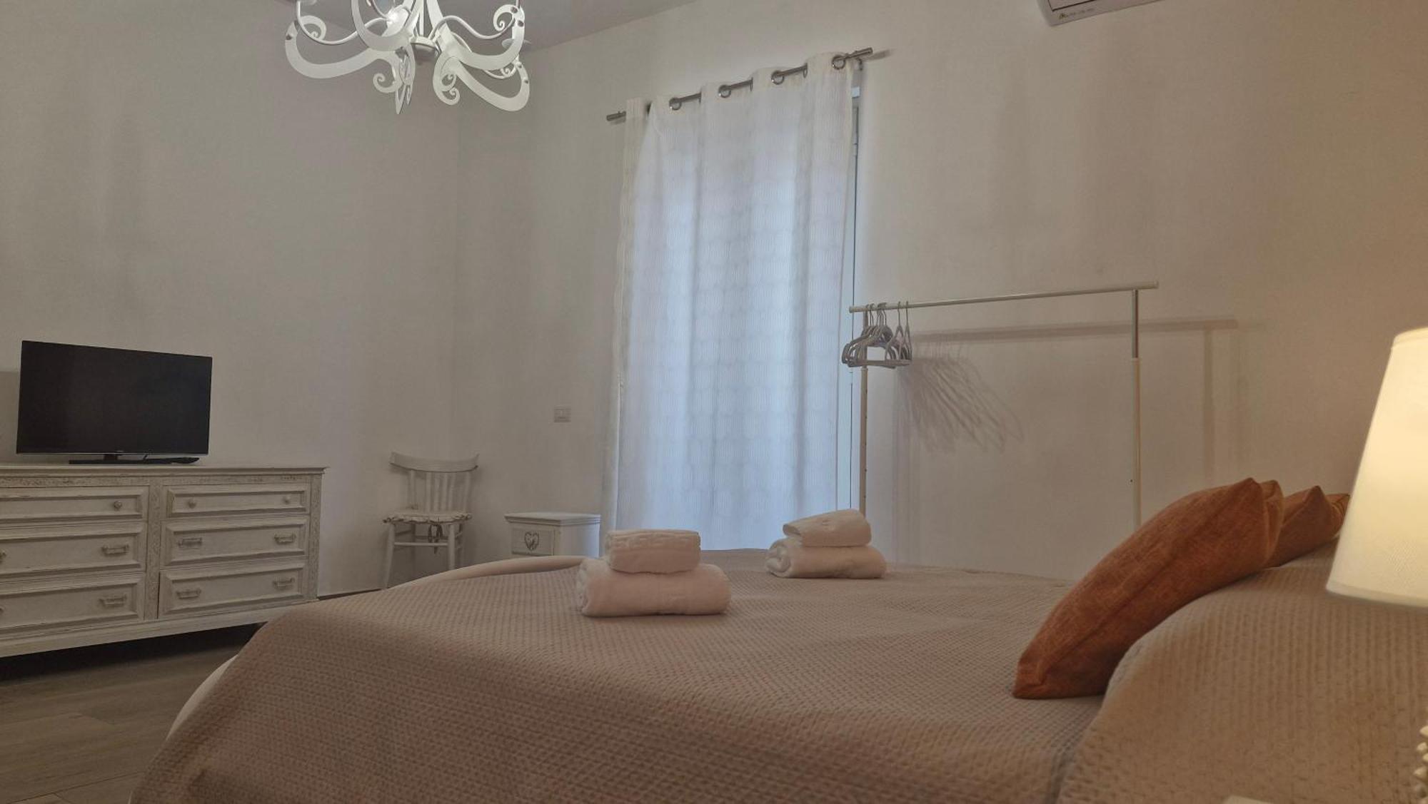 Casa Vacanze Sul Corso Giarre Eksteriør billede